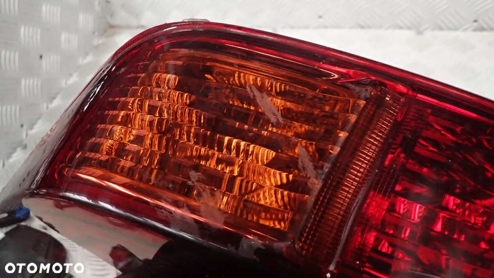 LAMPA PRAWY TYŁ NISSAN JUKE - 4