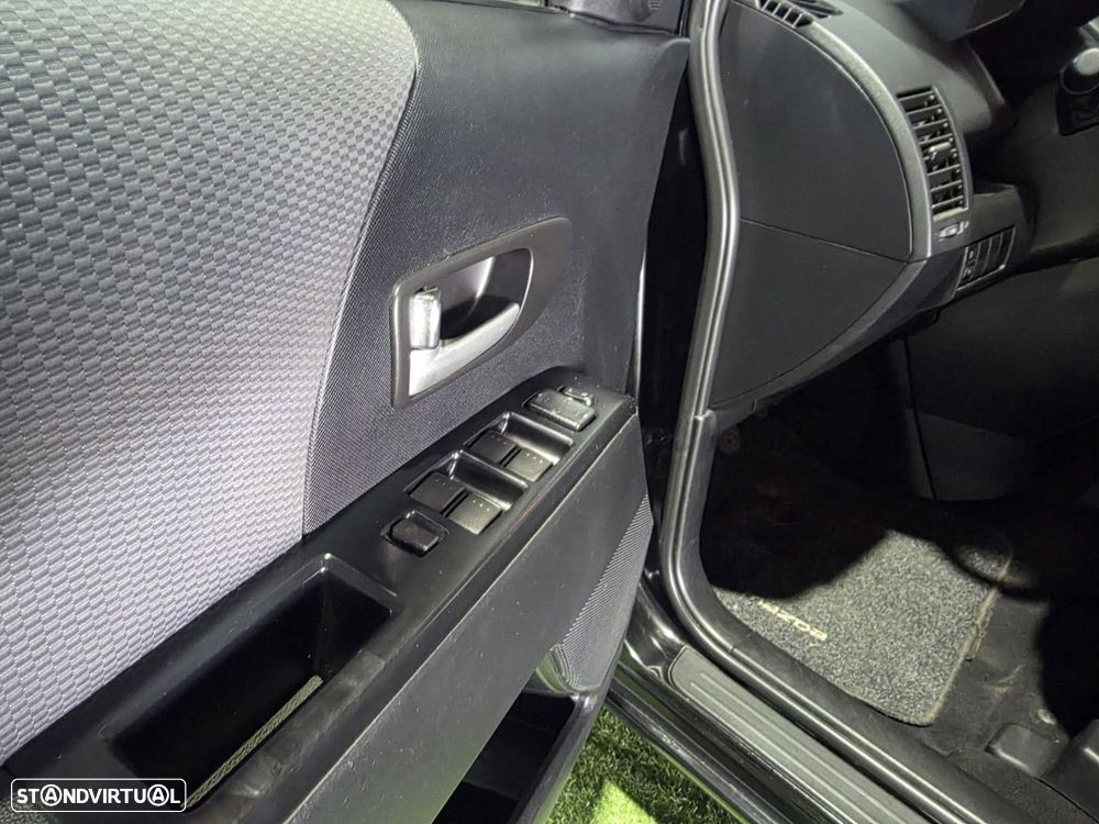 Mazda 5 MZR-CD 2.0 Comfort - 8