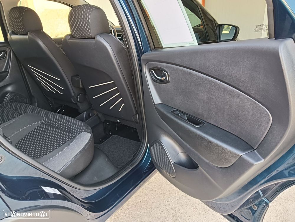 Renault Captur 1.5 dCi Exclusive - 23