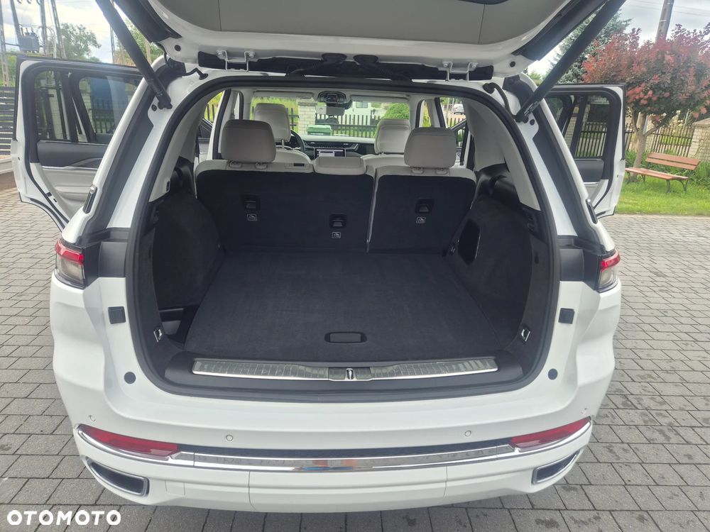 Jeep Grand Cherokee - 12
