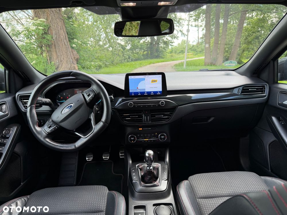 Ford Focus 1.5 EcoBlue Start-Stopp-System ST-LINE - 15
