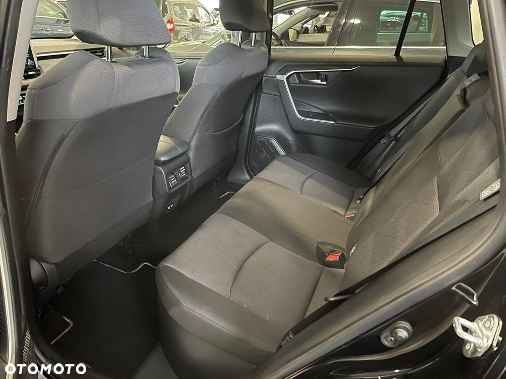 Toyota RAV4 - 11