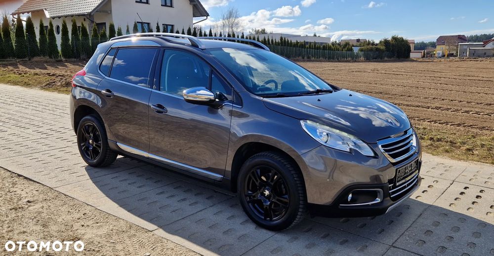 Peugeot 2008 1.6 e-HDi Allure S&S - 10