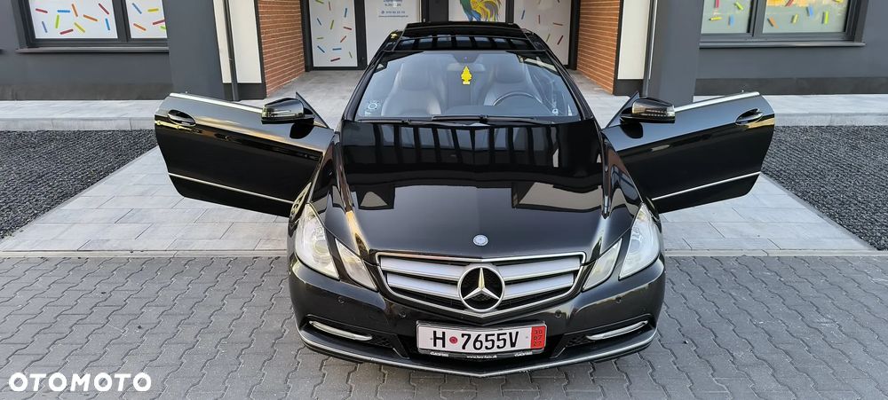 Mercedes-Benz Klasa E 350 CDI DPF BlueEFFICIENCY 7G-TRONIC Elegance - 23