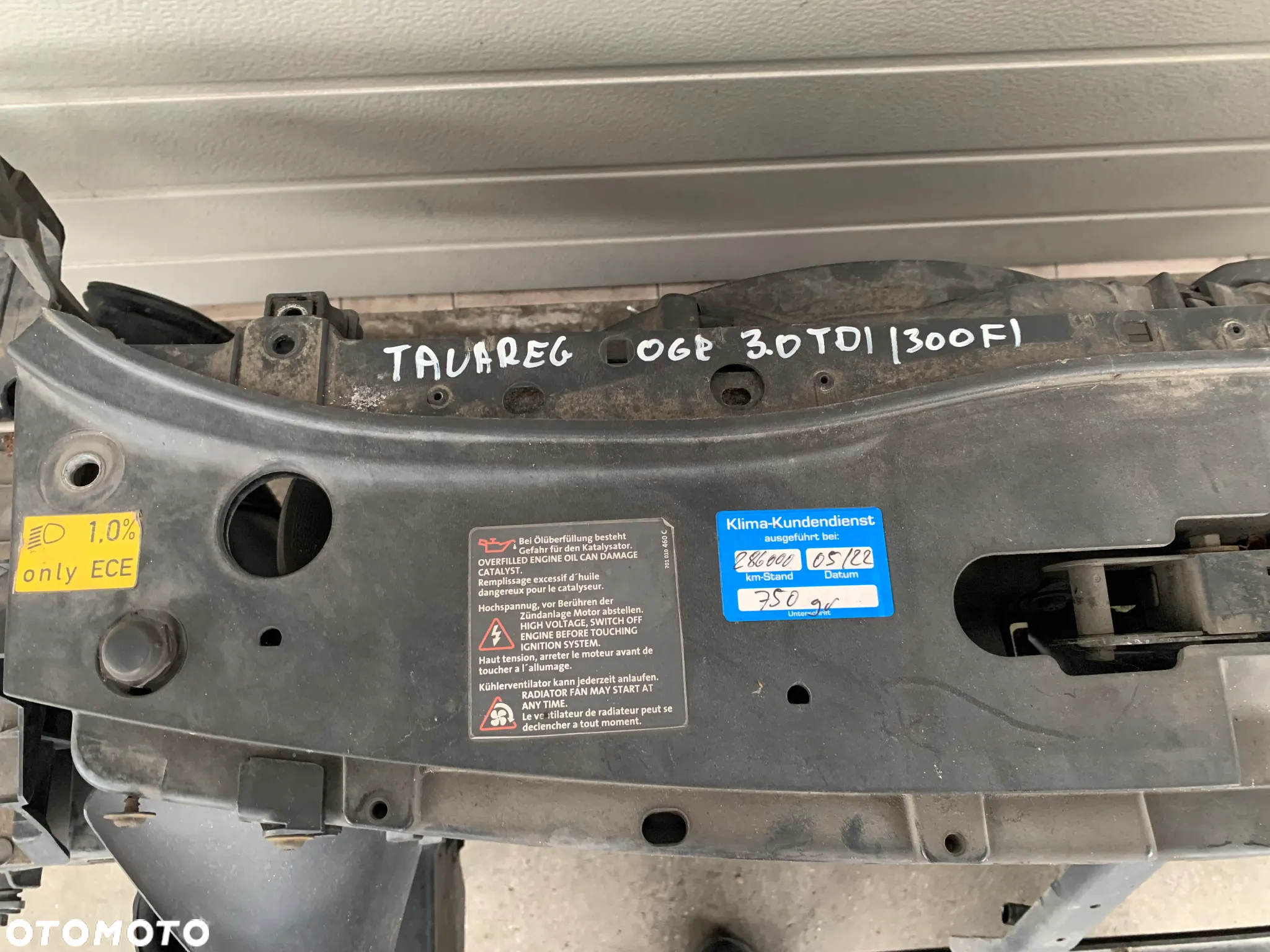 VW TOUAREG I 06R 3.0 V6 PAS PRZÓD KOMPLETNY CHŁODNICE - 5