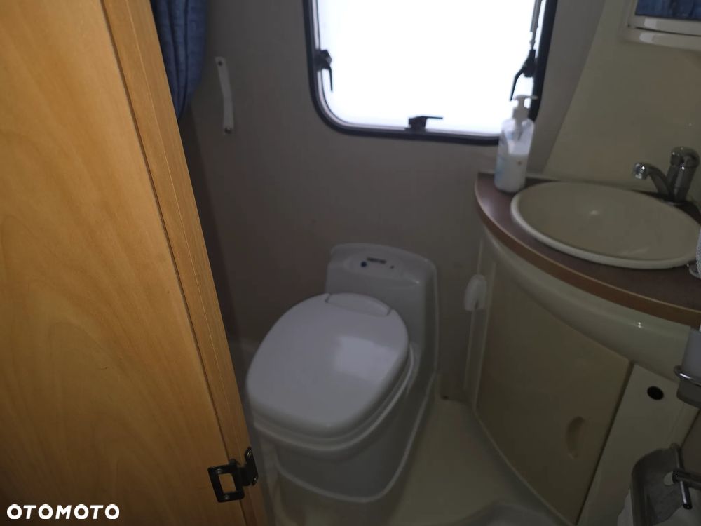 Ford Transit 2,4 TDCI - 11