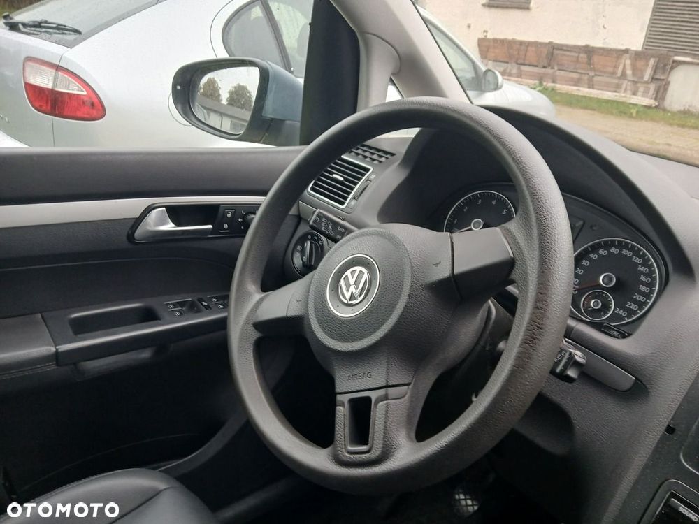 Volkswagen Touran 1.4 TGI BlueMotion Comfortline - 7