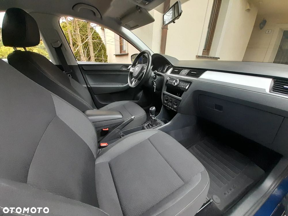 Skoda RAPID 1.2 TSI Ambition - 25