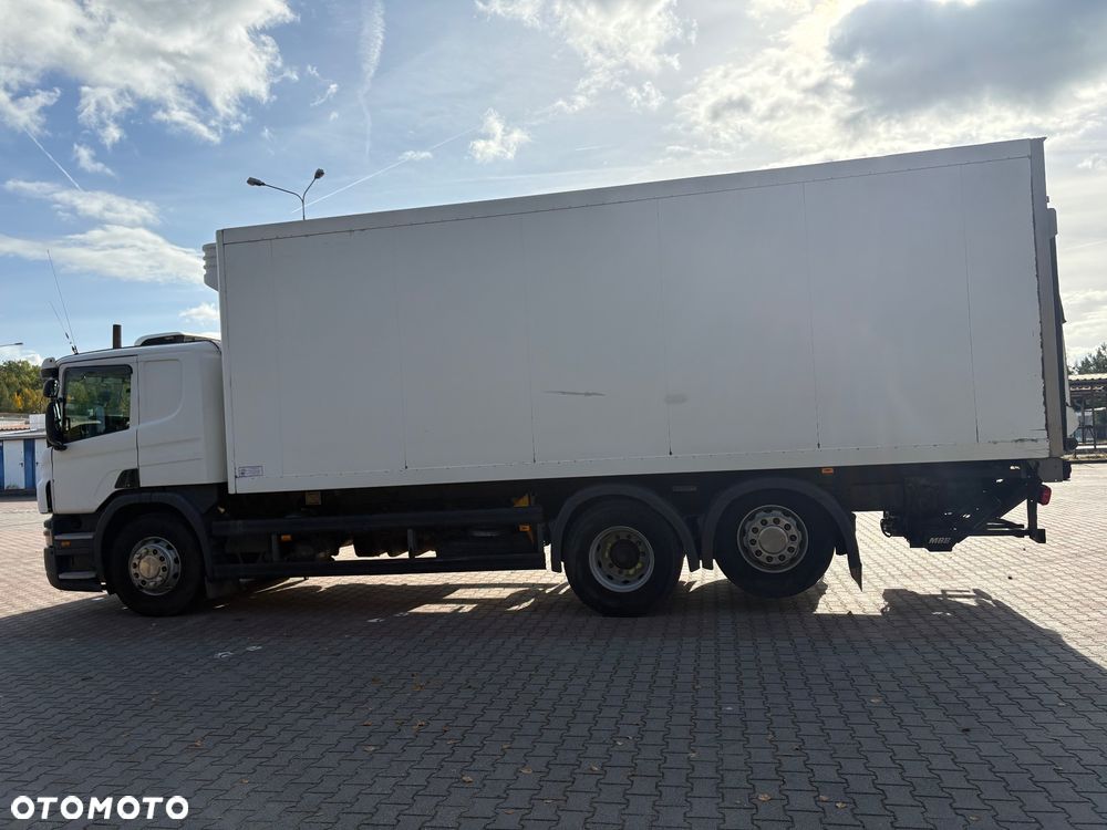 Scania P 380 chłodnia z windą - 15