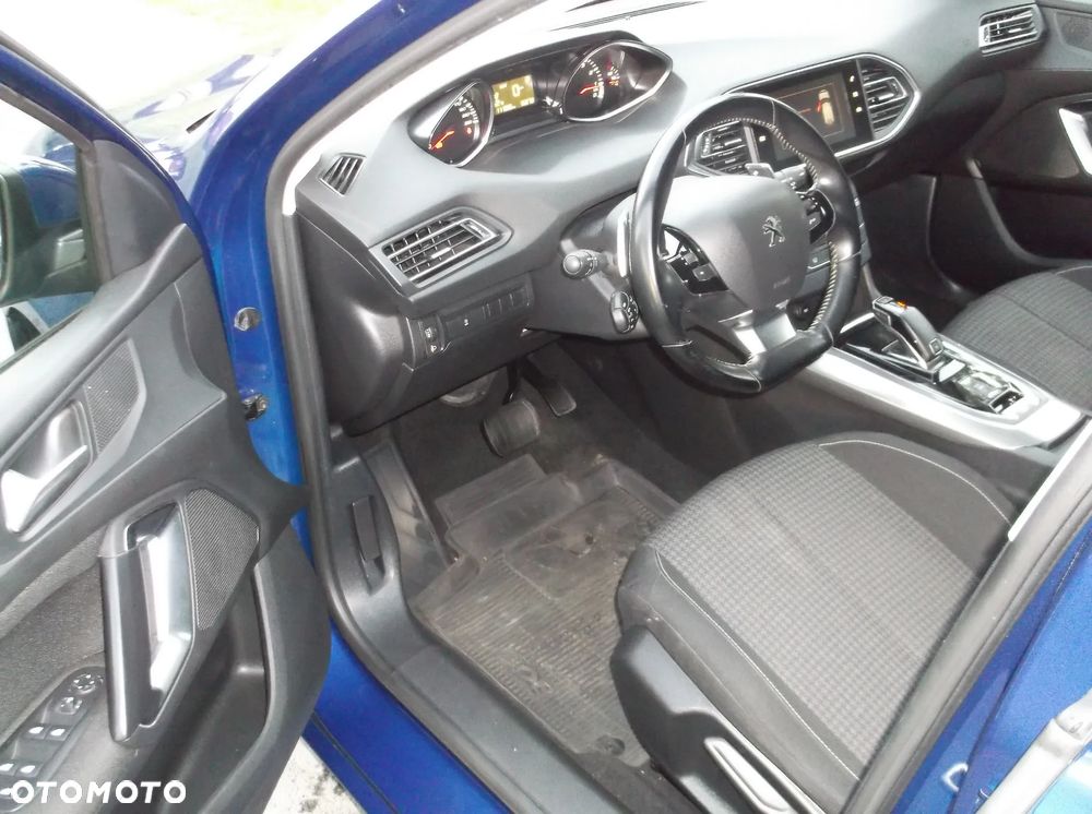 Peugeot 308 PureTech 130 GPF EAT8 Black Edition - 7