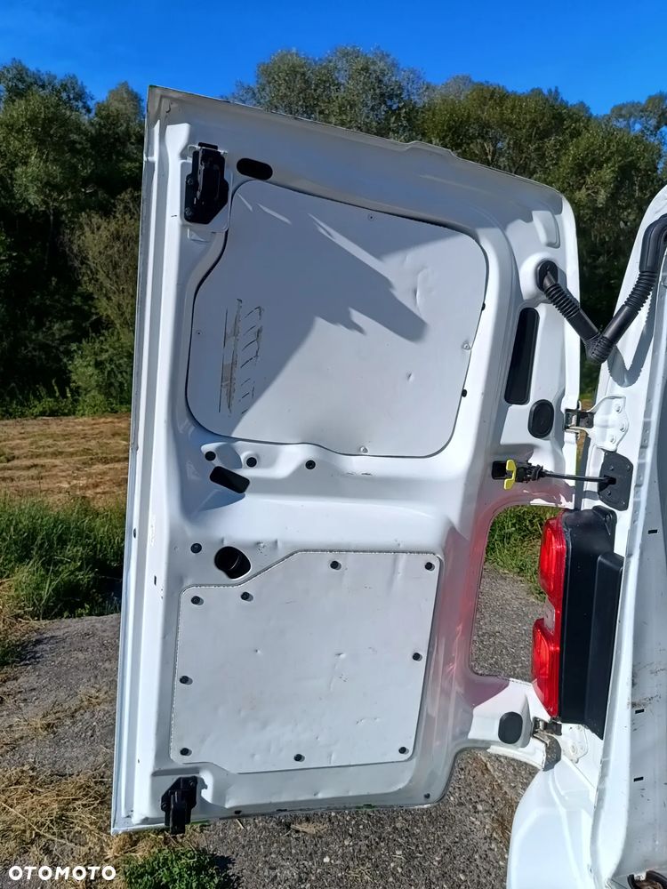 Citroën Jumpy 2.0 diesel 122 kM 2016 rok GOTOWY DO PRACY!!! BOGATE WYPOSAŻENIE - 27