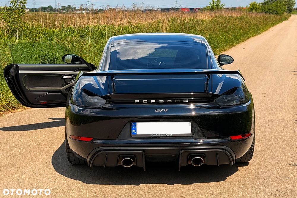 Porsche 718 Cayman GPF GT4 PDK - 13