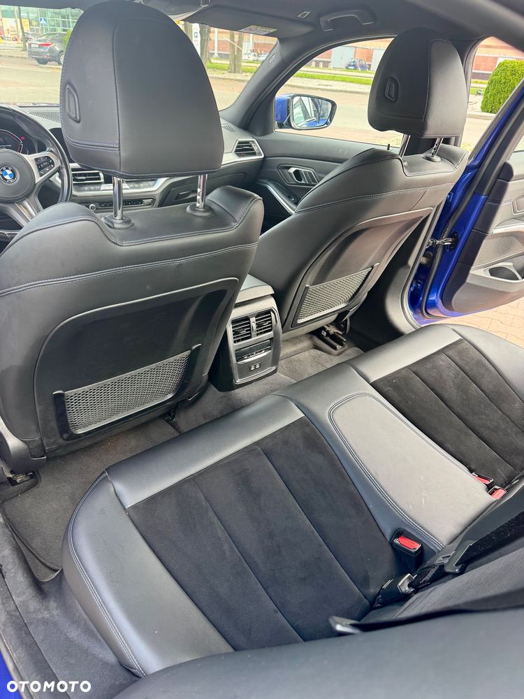 BMW Seria 3 318i M Sport - 10