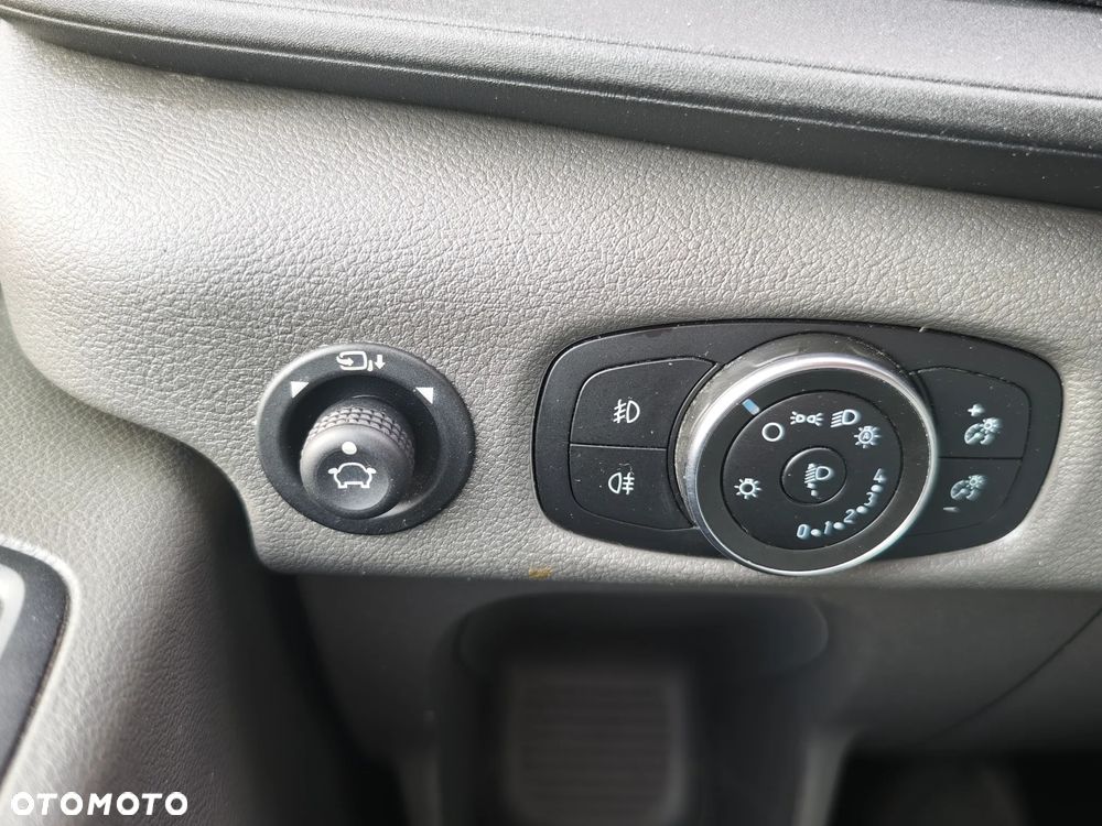 Ford Transit - 26