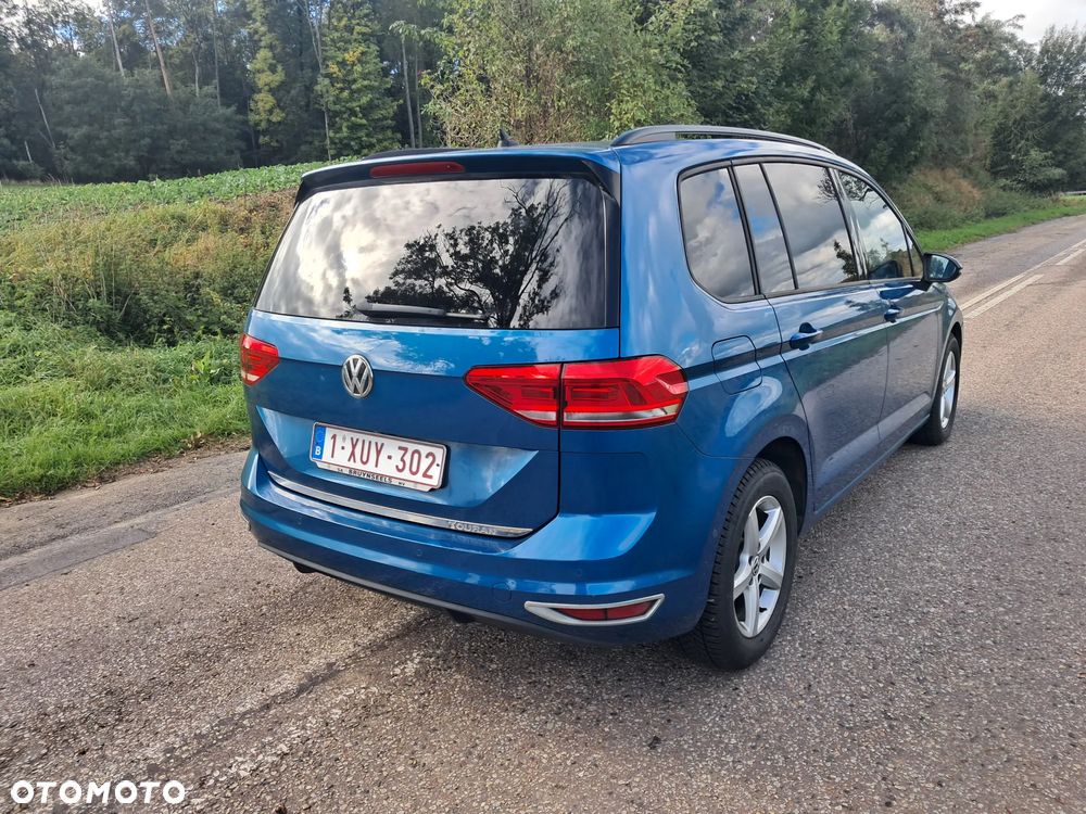 Volkswagen Touran 1.6 TDI SCR DSG IQ.DRIVE - 3