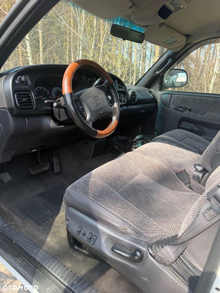 Dodge RAM - 9