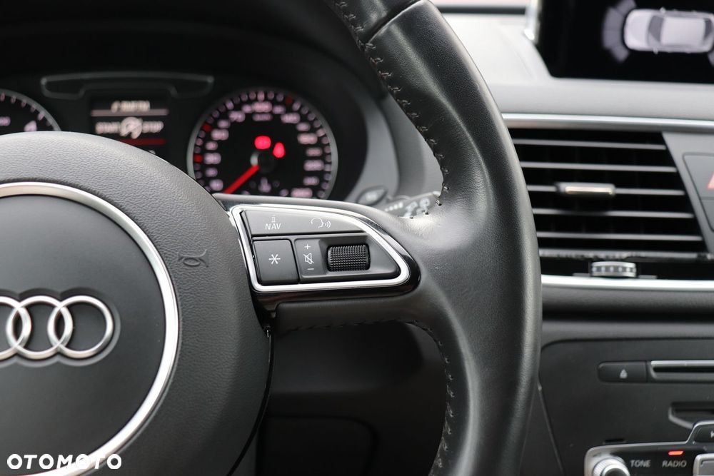 Audi Q3 2.0 TDI Design - 14