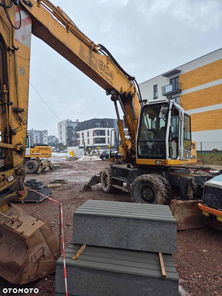 Liebherr 904 - 7