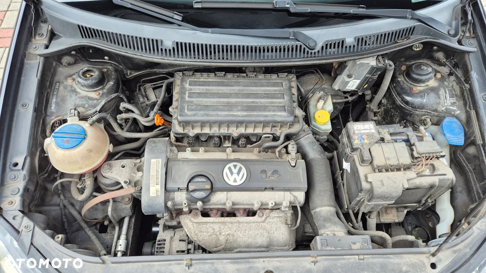 Volkswagen Polo 1.4 16V Comfortline - 7