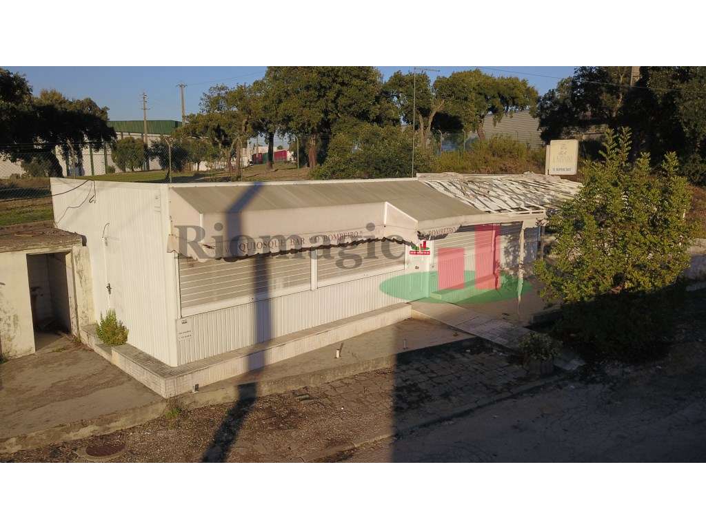 Café / Bar - Roulotte - Grande imagem: 3/24