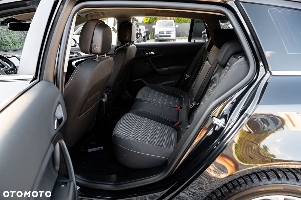 Opel Insignia 1.4 T Cosmo S&S - 22