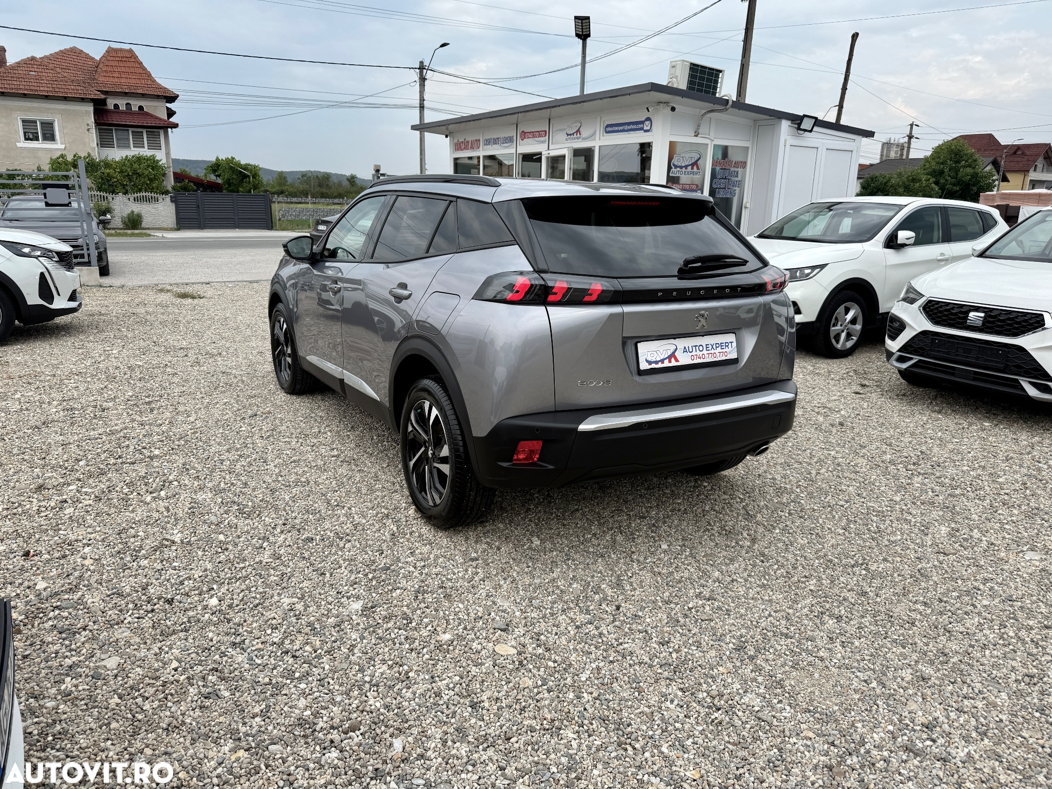 Peugeot 2008 BlueHDi 130 EAT8 Allure Pack - 2