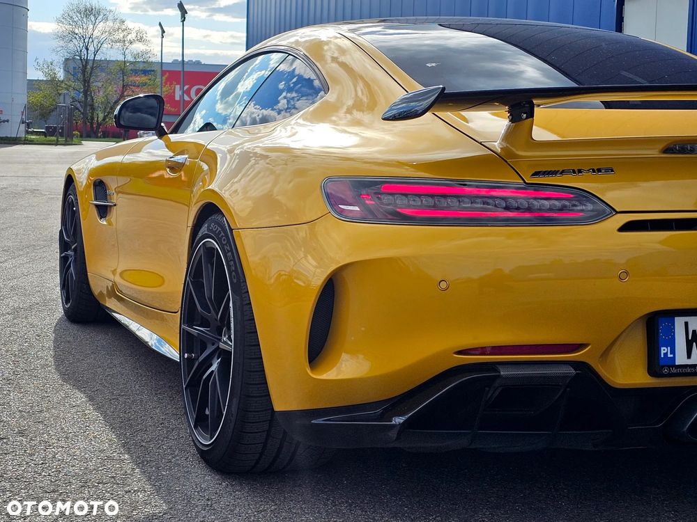 Mercedes-Benz AMG GT R - 13