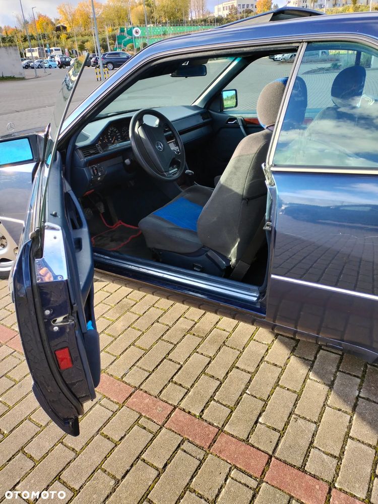 Mercedes-Benz W124 (1984-1993) - 14