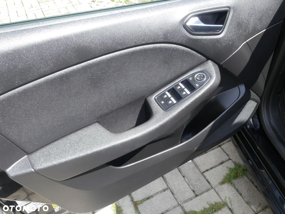 Renault Clio - 20