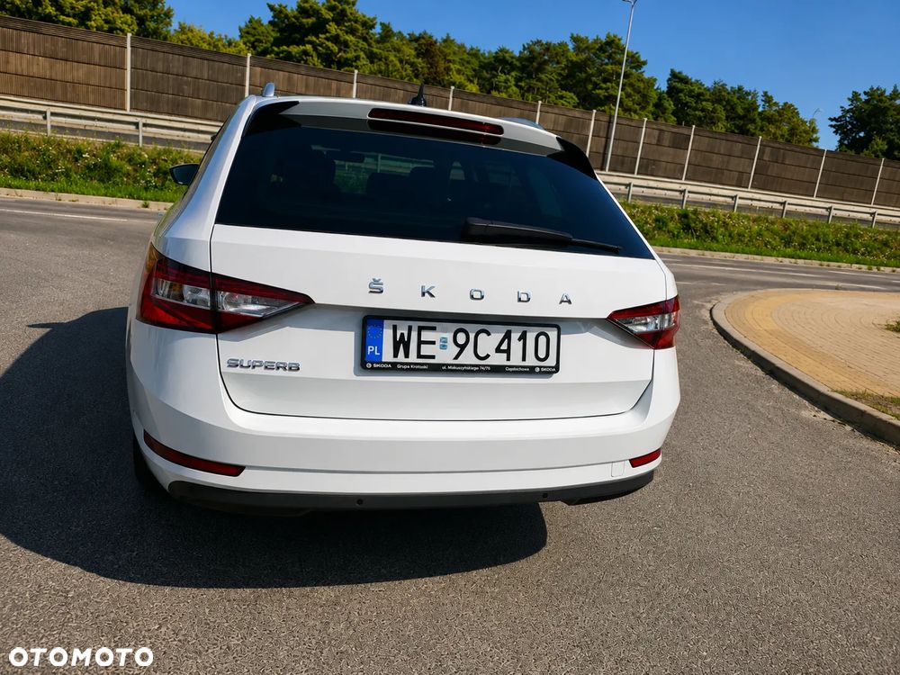 Skoda Superb 2.0 TDI SCR Ambition - 26