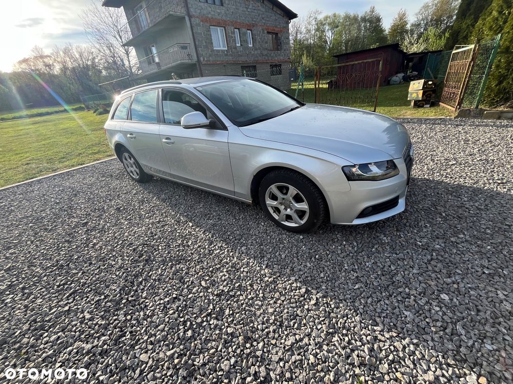 Audi A4 Avant 2.0 TDI - 8