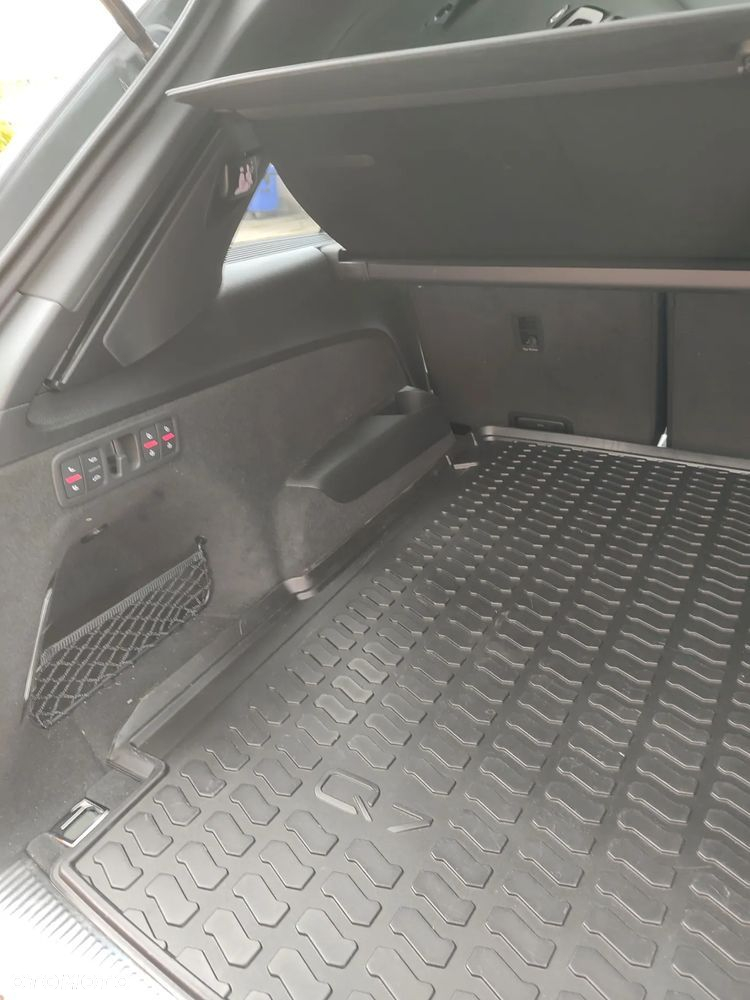 Audi Q7 - 8