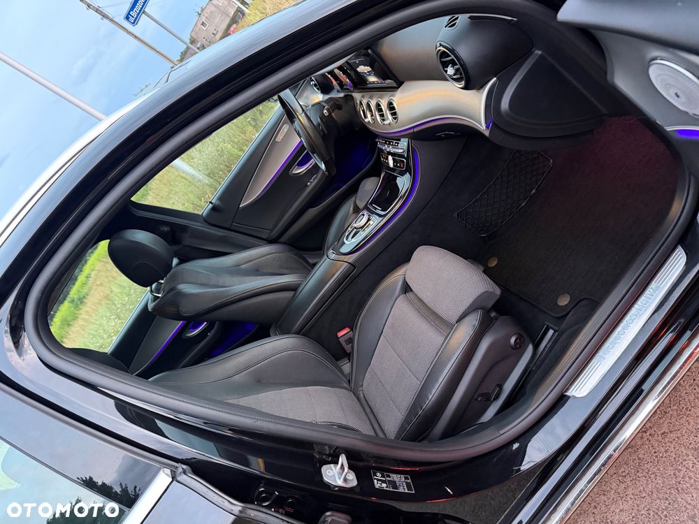 Mercedes-Benz Klasa E 220 d 4-Matic 9G-TRONIC - 25