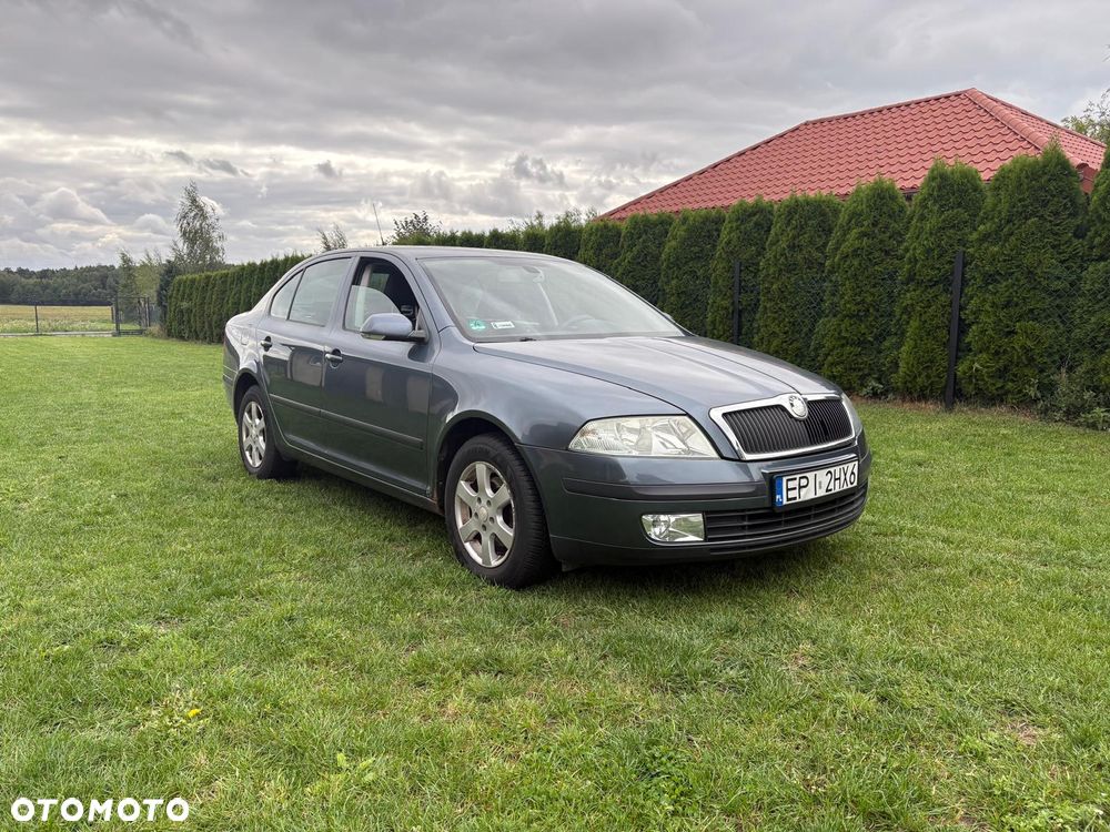 Skoda Octavia 1.6 Ambiente - 2