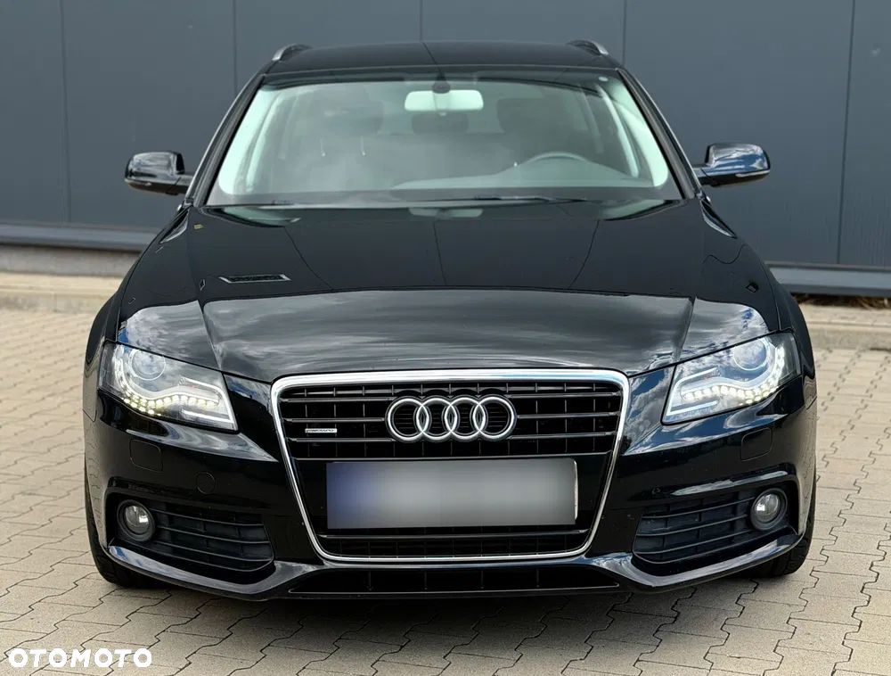 Audi A4 Avant 2012 photo 2