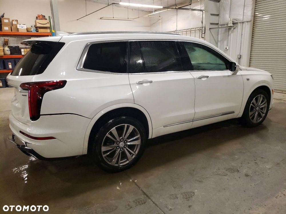 Cadillac XT6 - 6