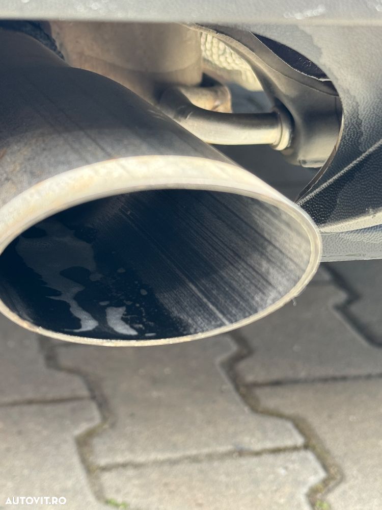 Volkswagen Passat 2.0 TDI 4Motion BlueMotion Technology Comfortline - 6