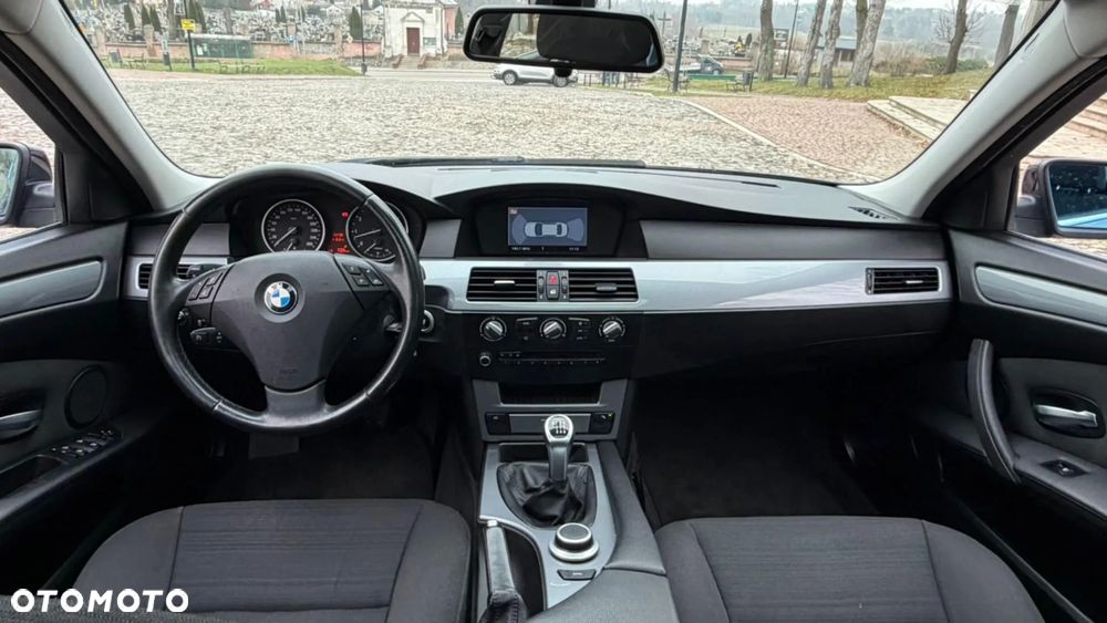 BMW Seria 5 - 33