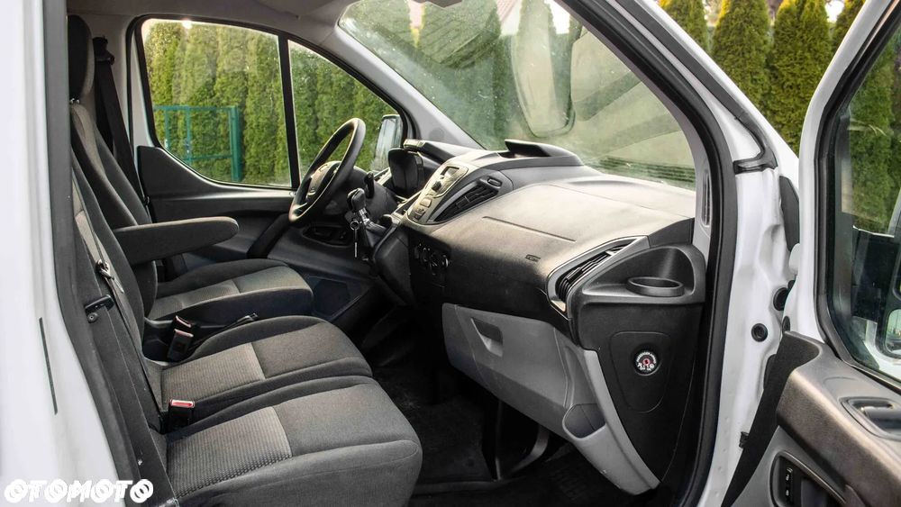 Ford Tourneo Custom 300 L1H1 VA Trend - 24