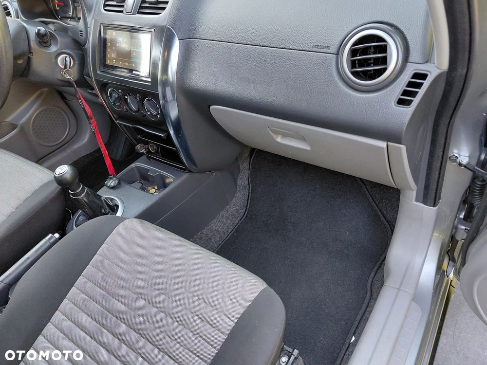 Suzuki SX4 - 11