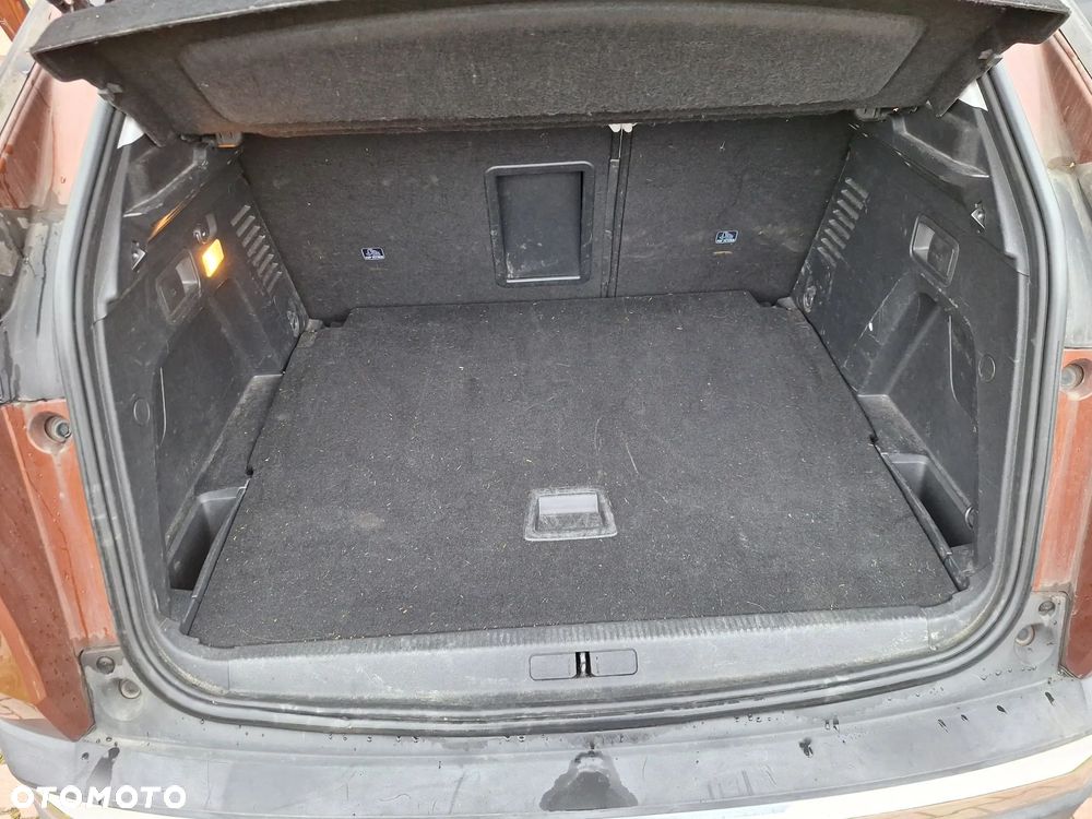 Peugeot 3008 1.2 PureTech Allure S&S - 23