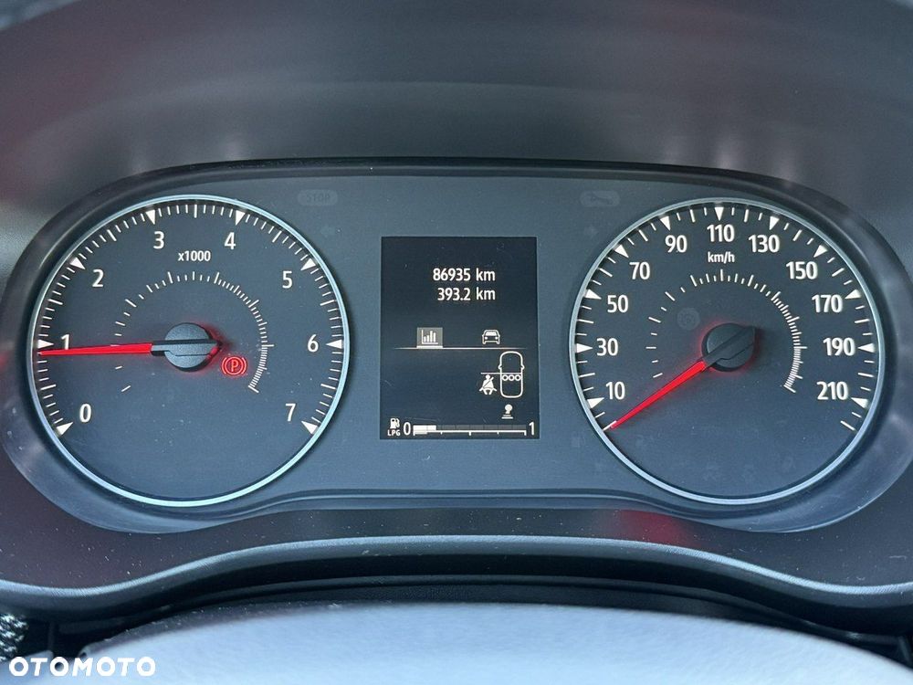 Dacia Sandero - 24