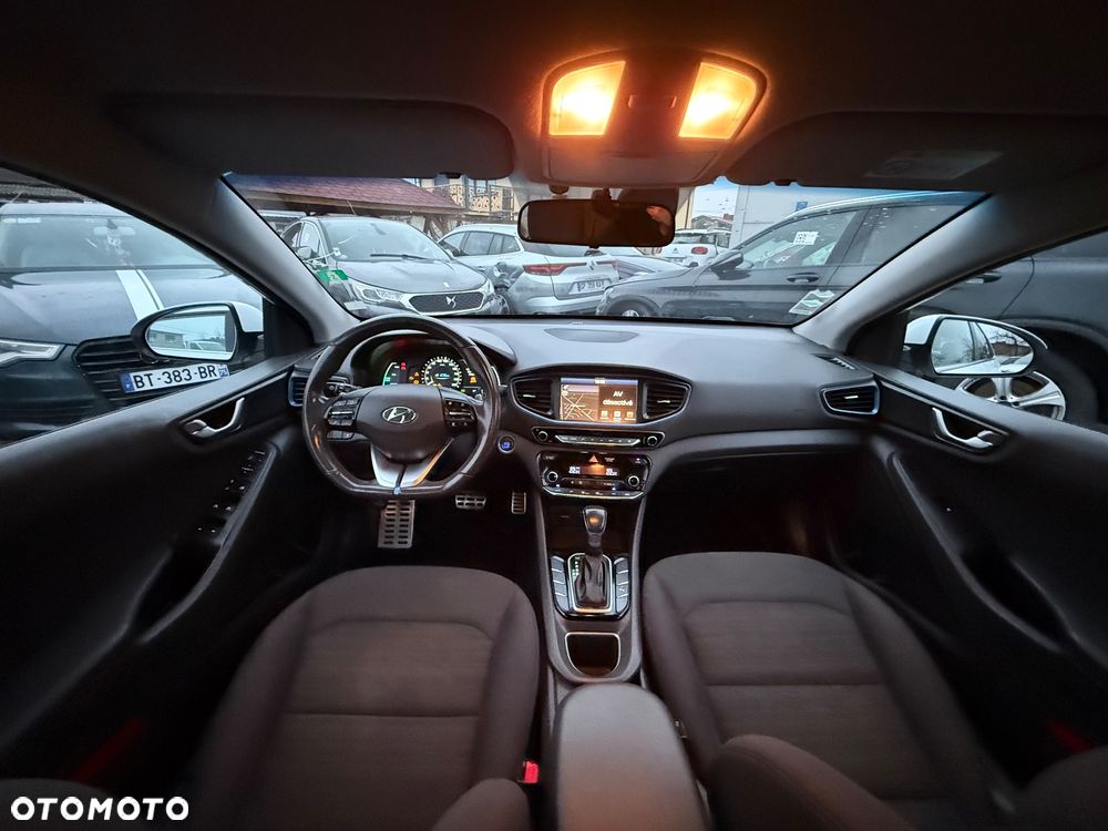Hyundai IONIQ Hybrid Premium - 15