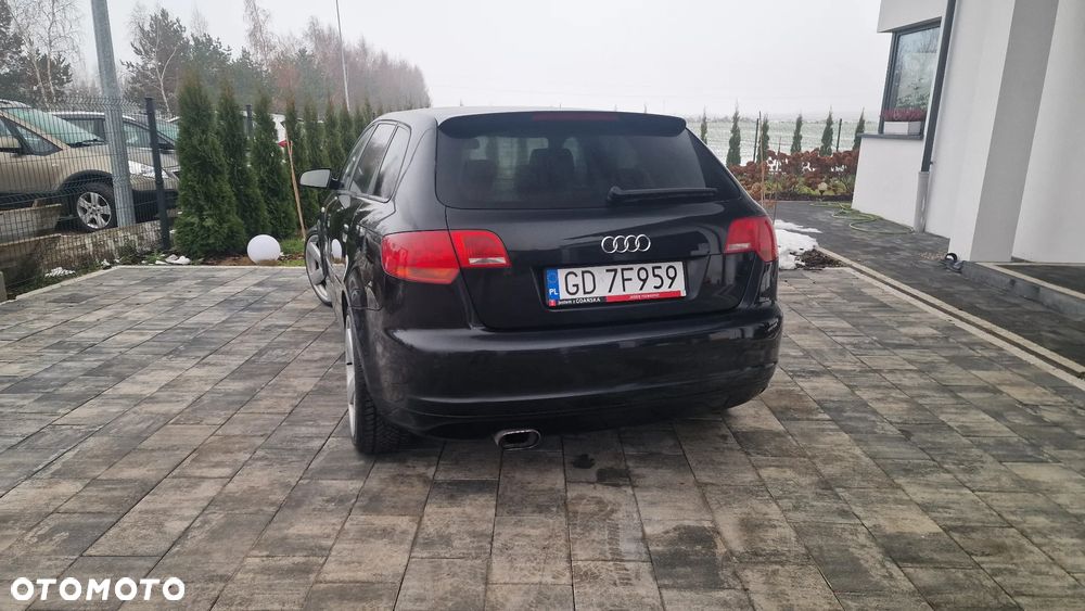 Audi A3 Sportback 2.0 TDI DPF quattro S line Sportpaket - 13