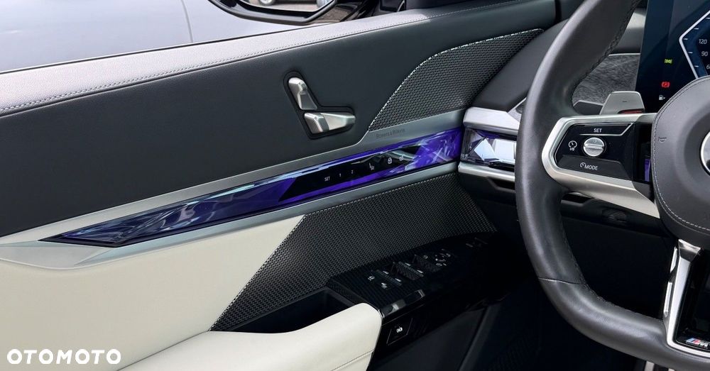 BMW Seria 7 - 12