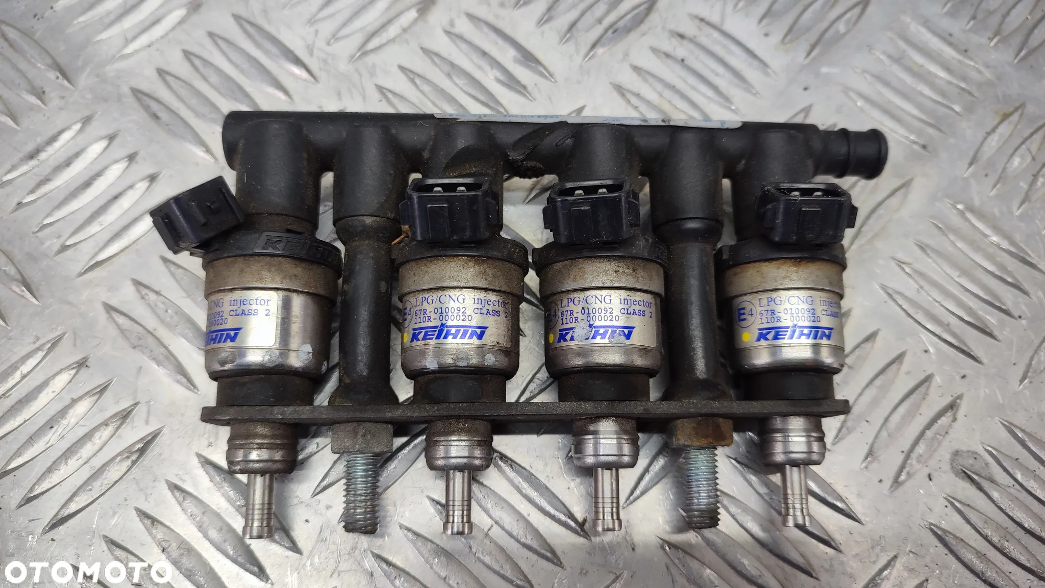 LISTWA WTRYSKOWA WTRYSKIWACZE KEIHIN ZOLTE LPG GAZ PRINS VSI 8 CYL - 10