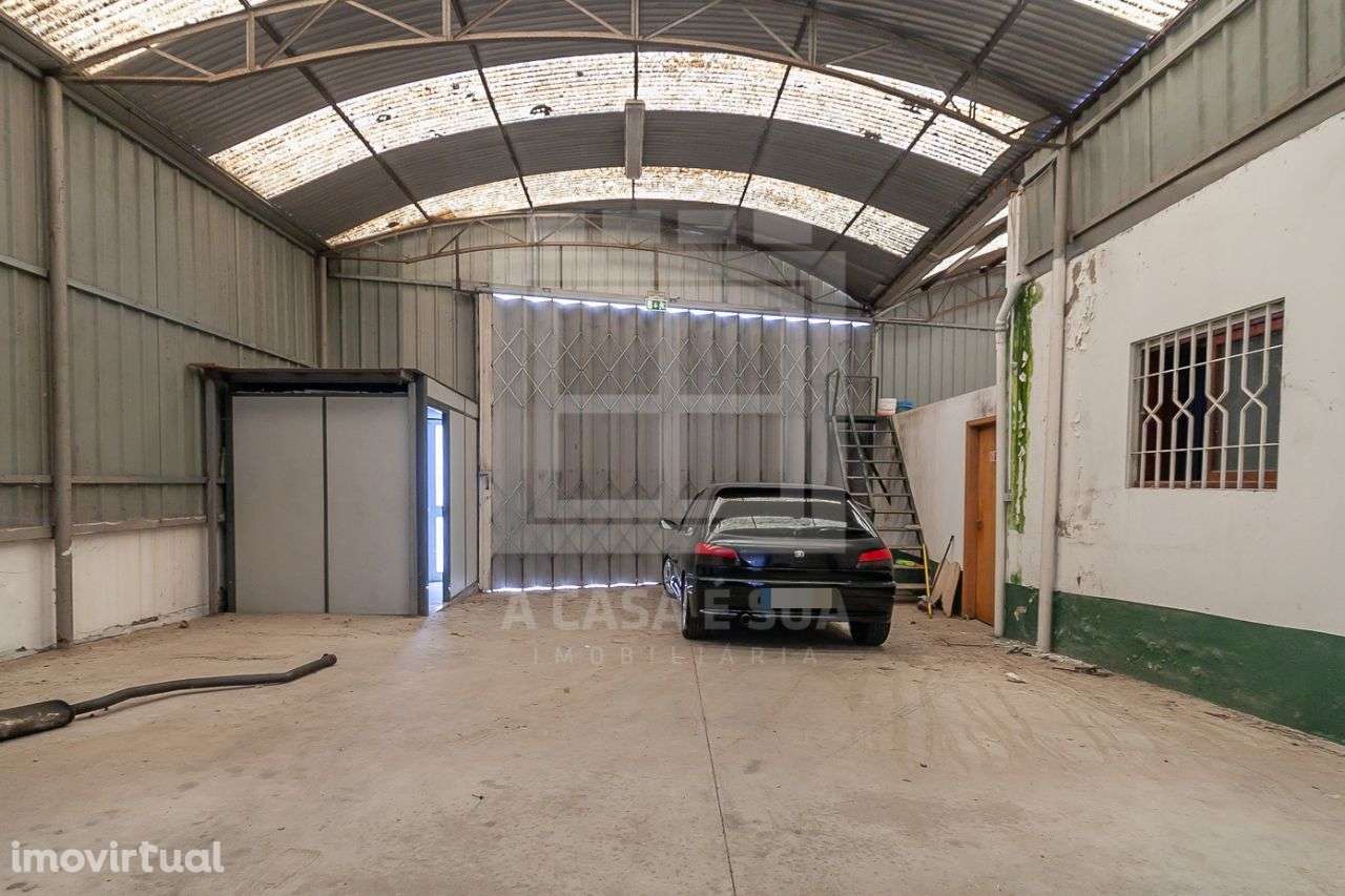 Armazém com 255 m2 em Rio Meão - Grande imagem: 2/12