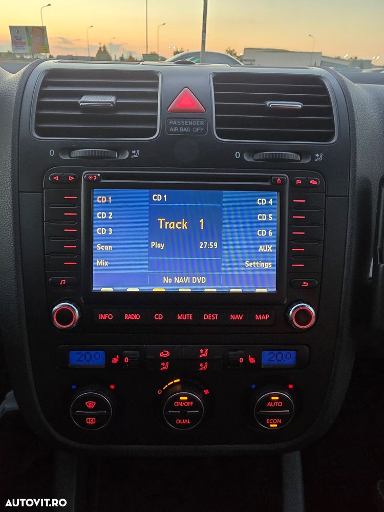 Volkswagen Golf 2.0FSI GTI DSG - 17