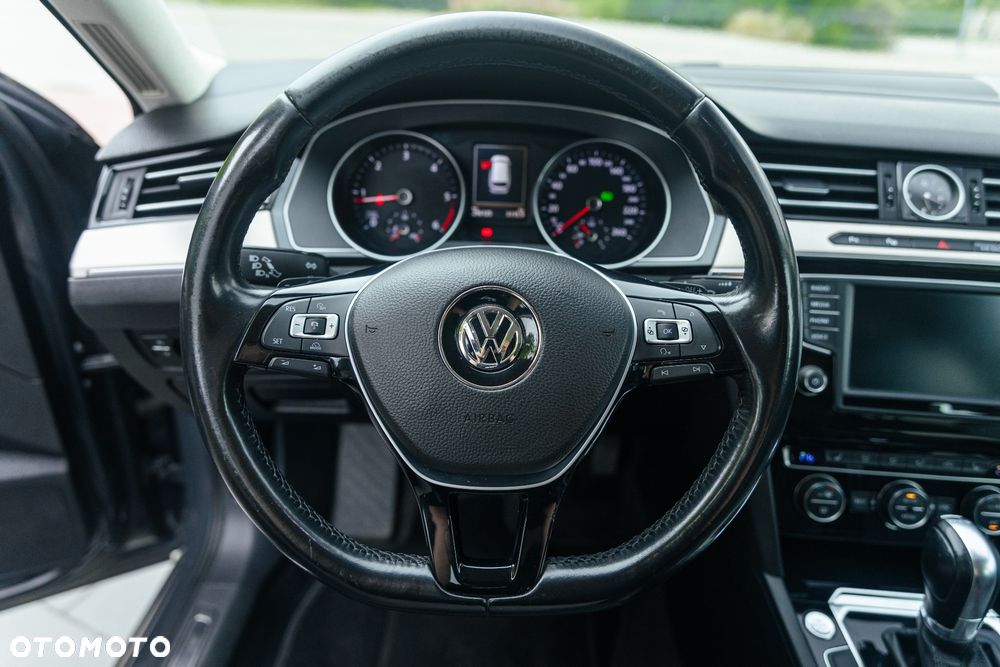 Volkswagen Passat 2.0 TDI BMT Highline DSG - 17