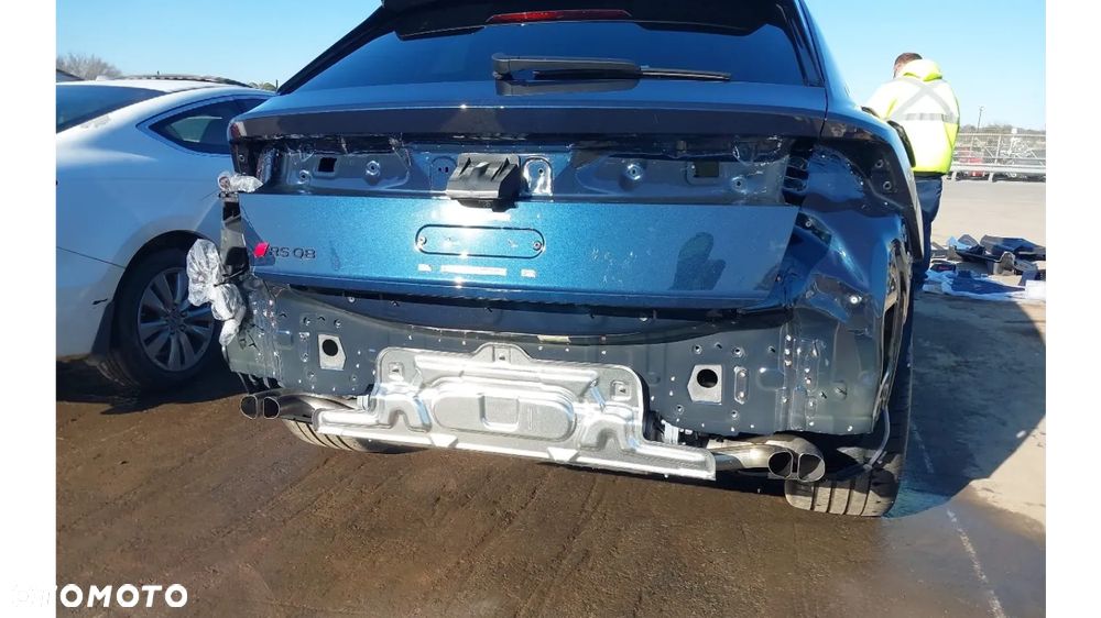 Audi RS Q8 - 8